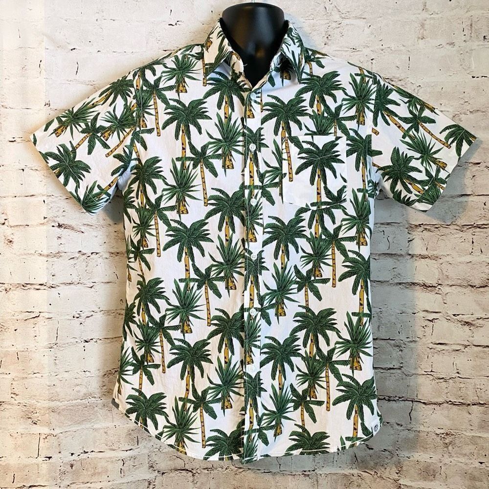 Free Planet Tropical Palm Tree Short Sleeve Shirt Button Down Men’s Size Medium